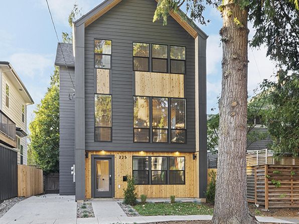 225 NE 29th Ave