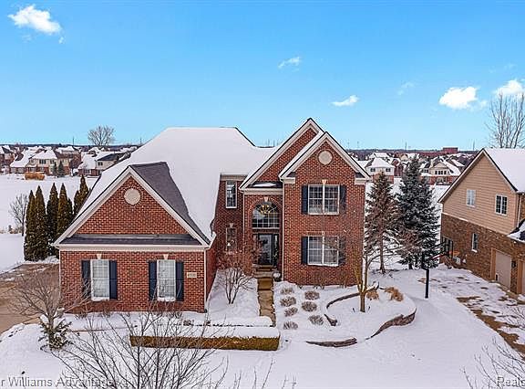 2nd image of 45530 Pebble Beach Ct
