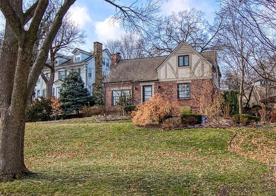 4966 Westwood Rd, Kansas City, MO 64112 Zillow