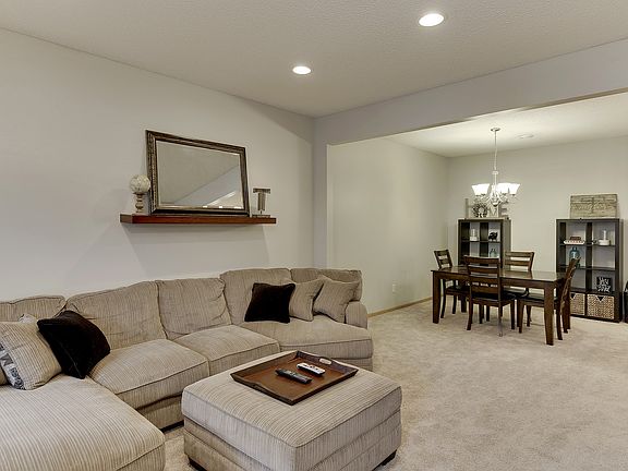 3rd image of 15614 Emerald Dr N Unit 8
