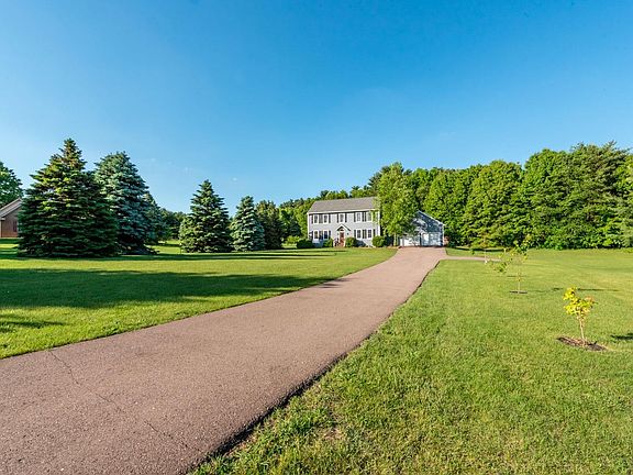 2nd image of 4357 Kingston Dr