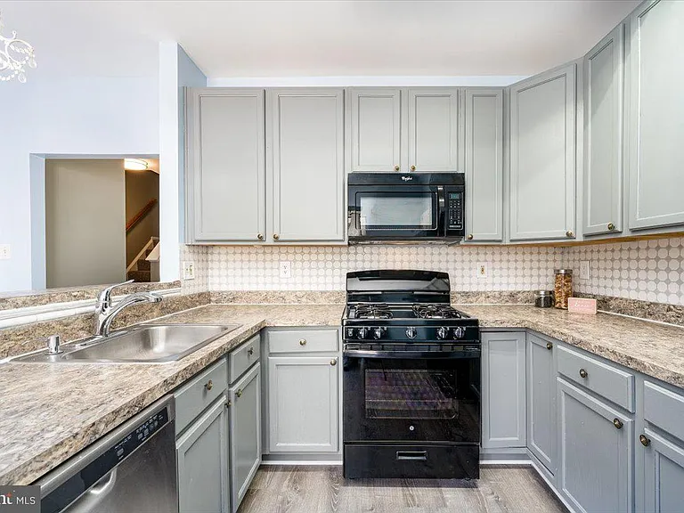 12121 Amber Ridge Cir — Photo 10