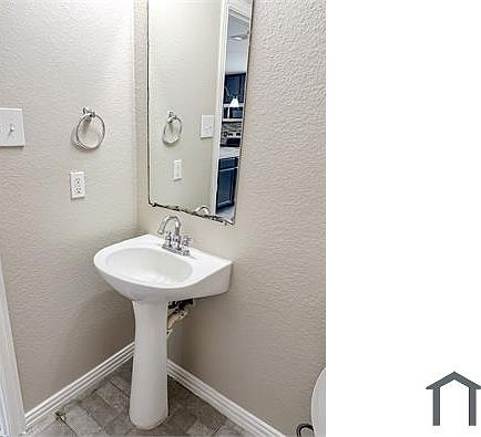 4th image of 224 Parakeet Dr