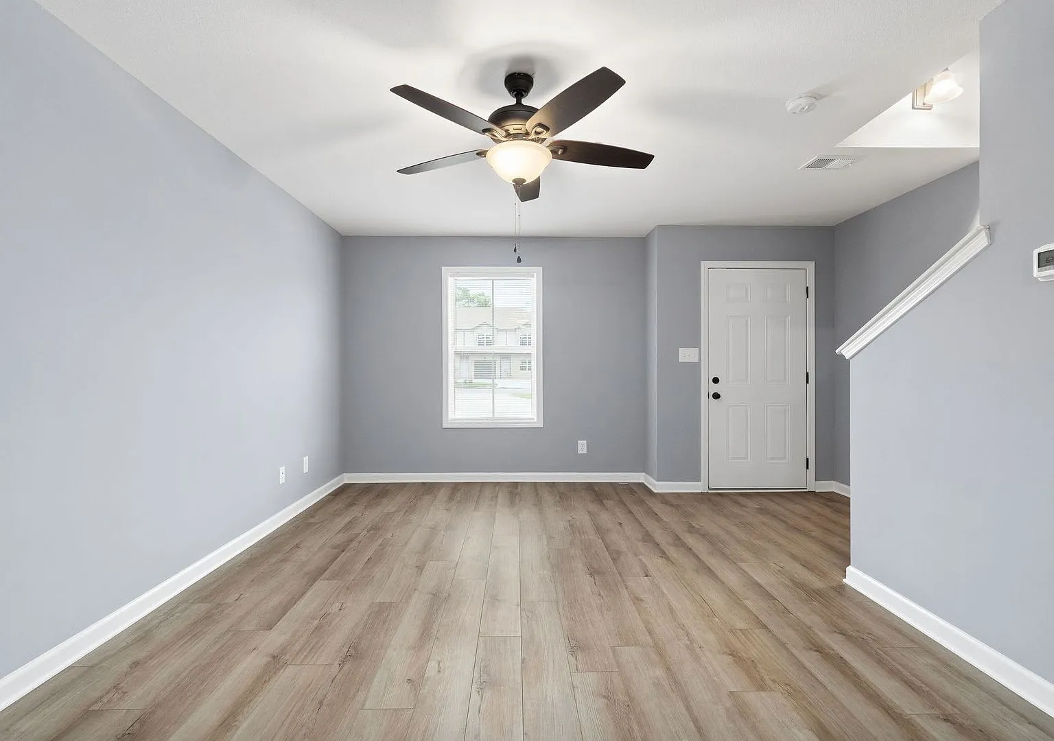 288 Smithson Lane — Photo 4