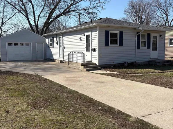 1132 Seneca St, Storm Lake, IA 50588