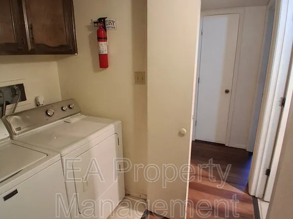 12200 Candelaria Rd NE APT A, Albuquerque, NM 87112