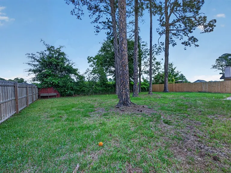 4177 Timberlake Dr N — Photo 23