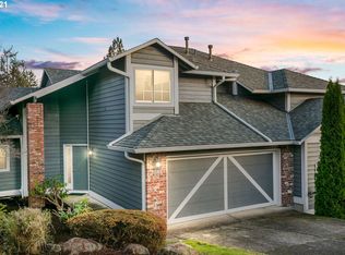2086 Sunray Cir, West Linn, OR