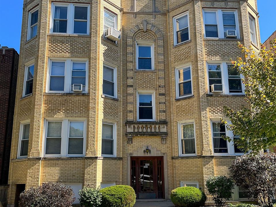 1st image of 4425 N Rockwell St #3