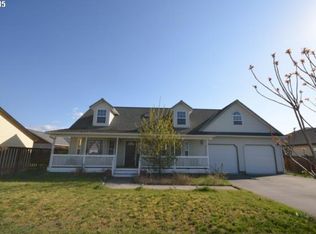 390 E Knoll Dr, The Dalles, OR 97058