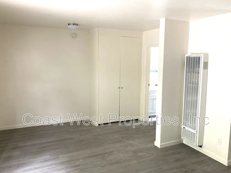 1361 Grand Ave #1 — Photo 4