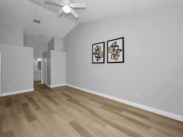 6240 Fairskies Dr — Photo 13