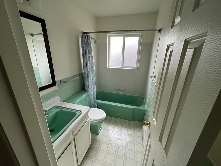 830 20th St #309 — Photo 3