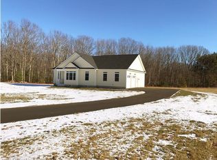 9 Mabry Ln, Kennebunk, ME 04043