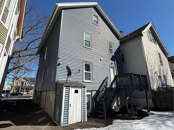 3rd image of 222 Howard Ave #2