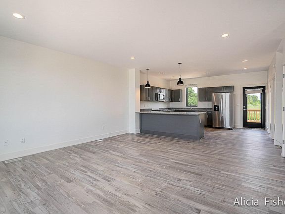 5th image of 5300 60th St SE #6