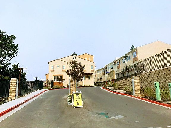 5th image of 1017 Ocean View Ave