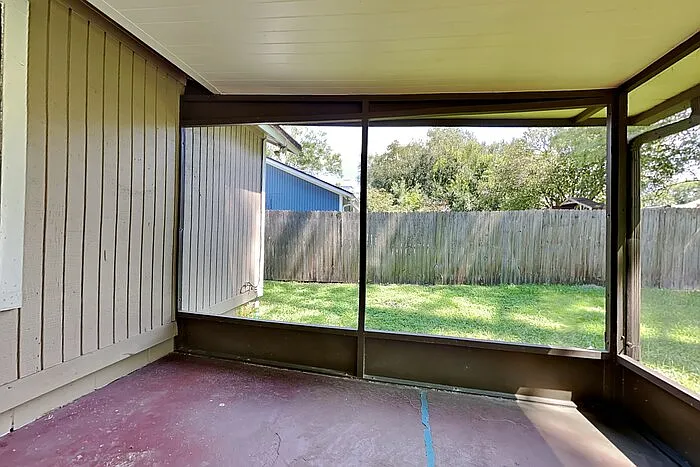 3 bed, 2.0 bath, 1305 sqft, $1,875 — Photo 3