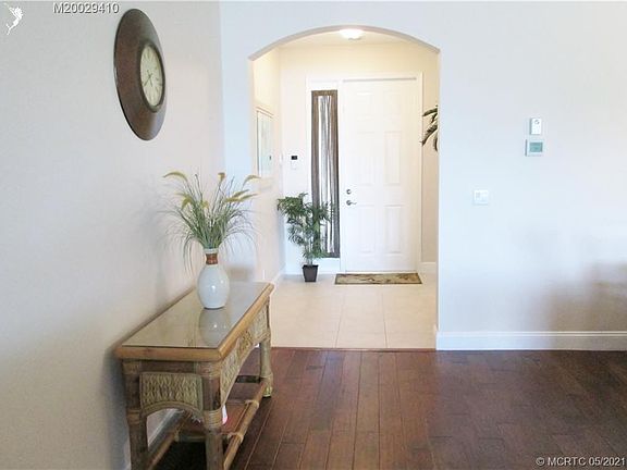 4th image of 1381 SE Legacy Cove Cir