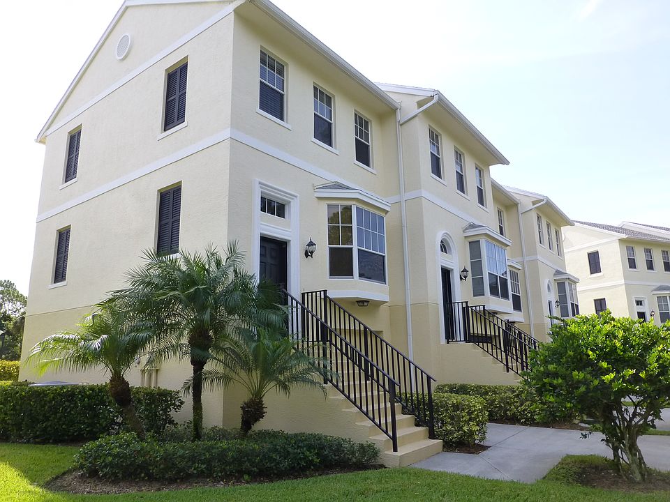 1st image of 1715 42nd Sq APT 102