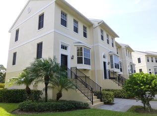 1715 42nd Sq APT 102, Vero Beach, FL 32960