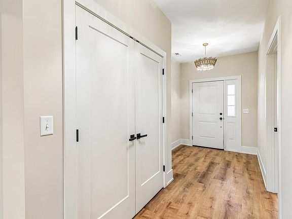 3rd image of 23952 Ann Ct