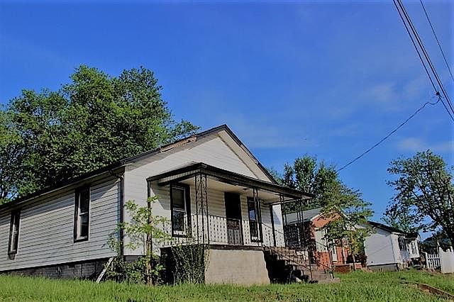 1st image of 311 N Caldwell Ave