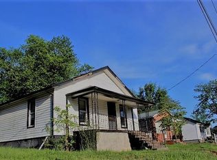 311 N Caldwell Ave, Newton, NC 28658