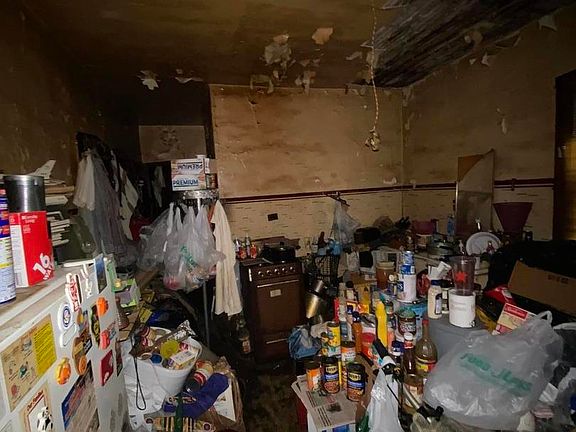 4th image of 6915 S Wolcott Ave