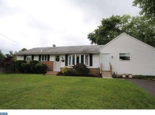 21 Phaeton Dr, Hamilton, NJ 08690