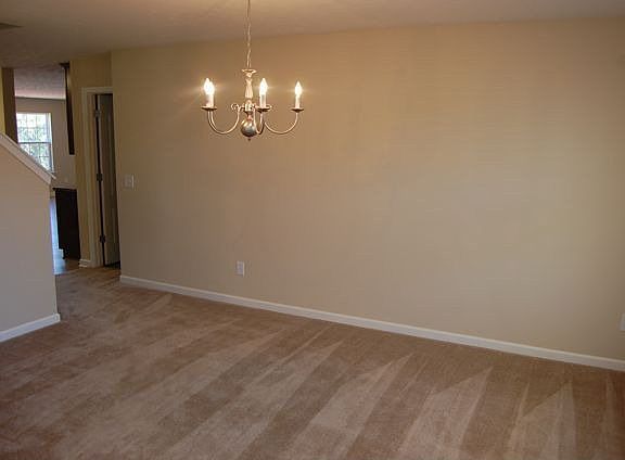 5th image of 784 Maddux Dr #203