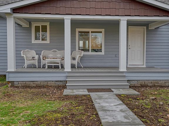 2nd image of 3824 E Grace Ave