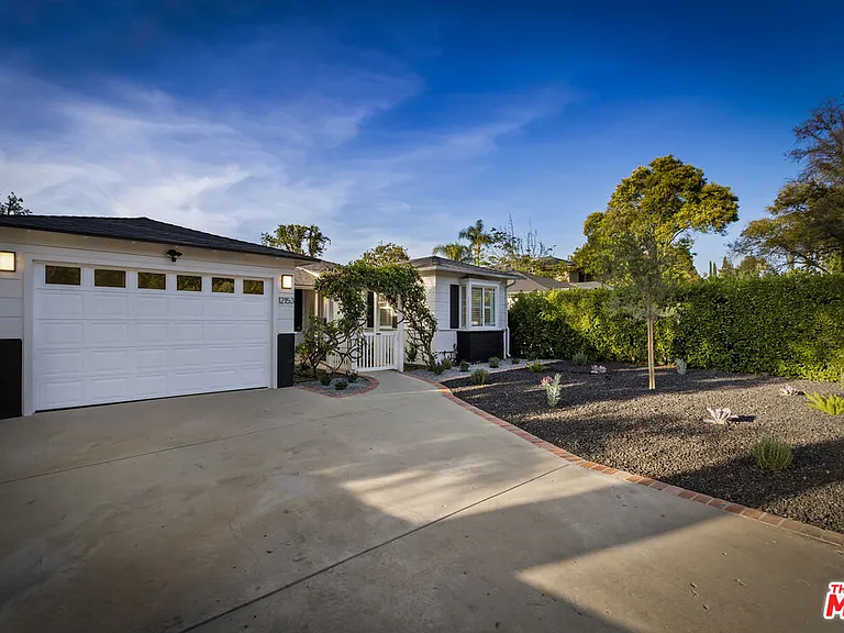 12153 Maxwellton Rd — Photo 48