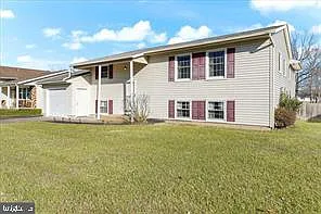 4 bed, 4.0 bath, 1875 sqft, $2,700 — Photo 2