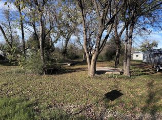 105 3rd St, Valley View, TX 76272