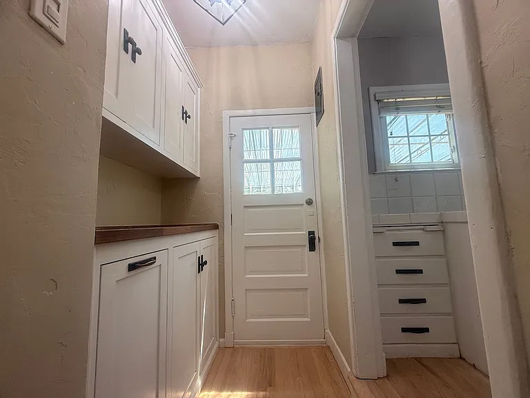 834 N Newport St — Photo 17