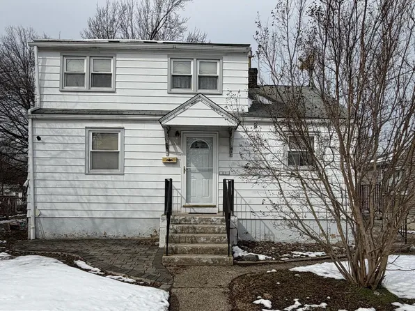 62 Warren Ave, Bellmawr, NJ 08031