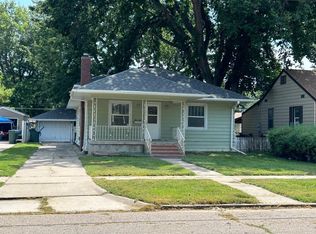920 W 22nd St, Kearney, NE 68845