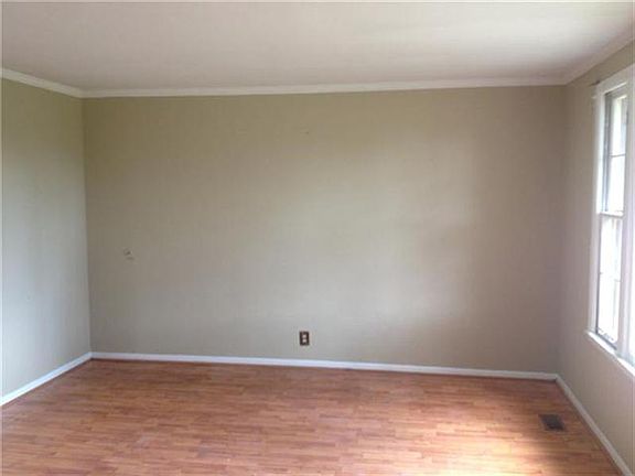 2nd image of 3225 Healy Ct