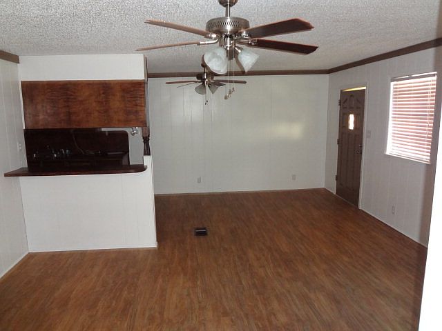1st image of 2749 Pearl Ave