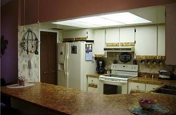 3rd image of 2112 S Old Mill Dr