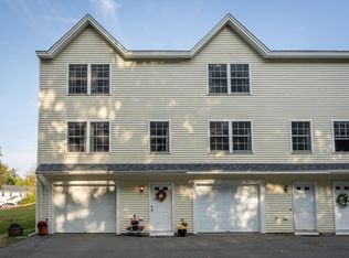 138 Exeter Rd APT 16, Epping, NH 03042