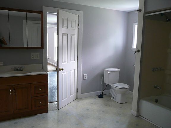 Upper unit bathroom