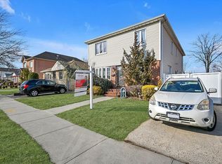 15731 23rd Ave, WHITESTONE, NY 11357