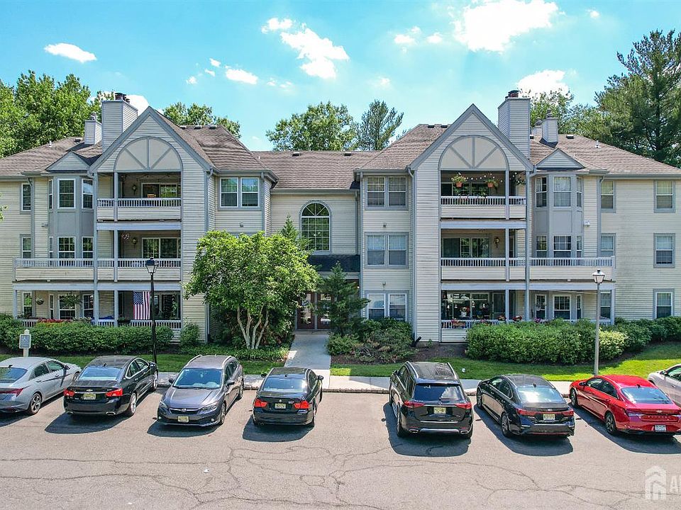 1st image of 120 Acadia Ct APT 11