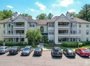 120 Acadia Ct APT 11, Princeton, NJ 08540