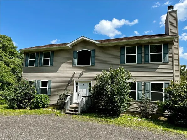 11 Crotty Court, Bloomingburg, NY 12721