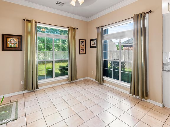 3rd image of 128 Pinnacle Dr