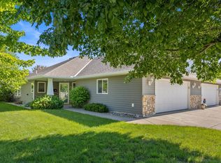 245 Ottawa Ave SE, Hutchinson, MN 55350