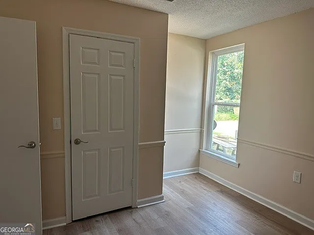 102 W Inman St #1 — Photo 8